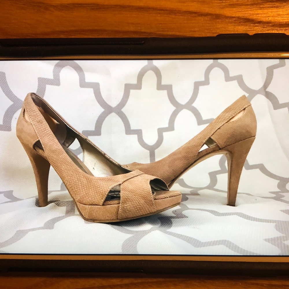 High heels, tan